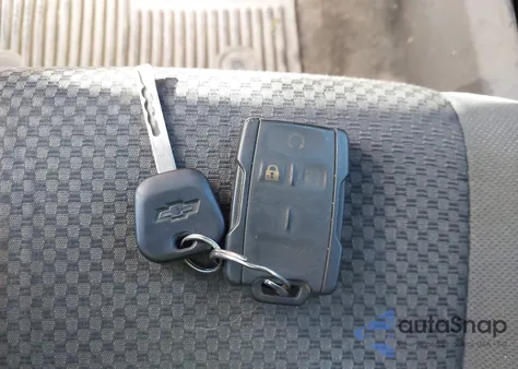 2016 Chevrolet Silverado 1500 2Lt из США, поврежденный, VIN 1GCVKREC6GZ246936